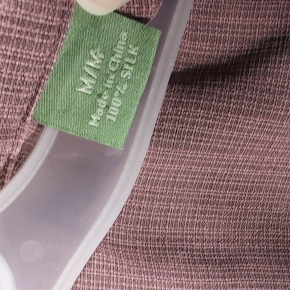 Tommy Bahama 100% Silk Salmon Camp Shirt, Sz. M - Picture 5 of 5